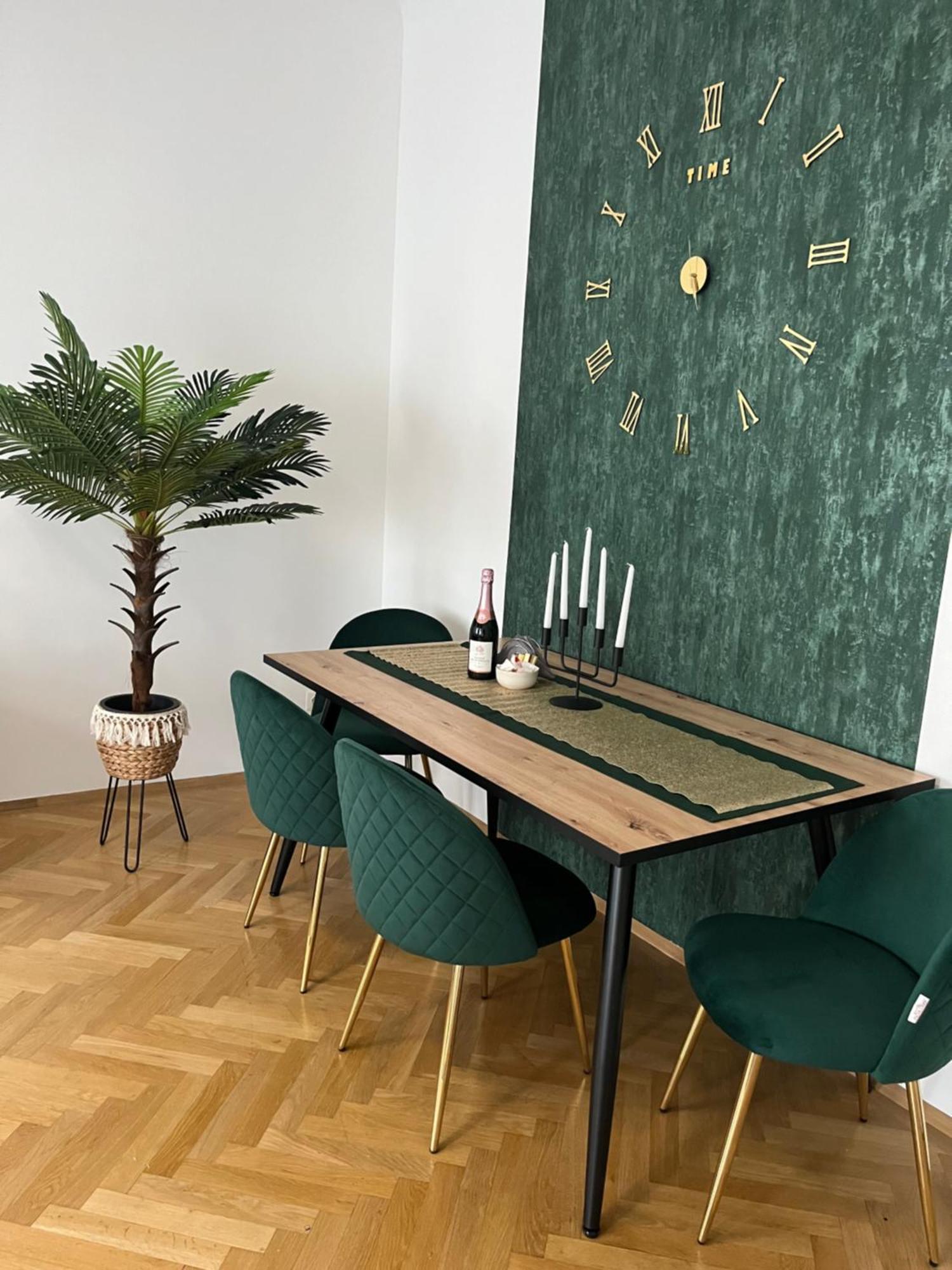 Anna Luxury Apartment Wina Bagian luar foto
